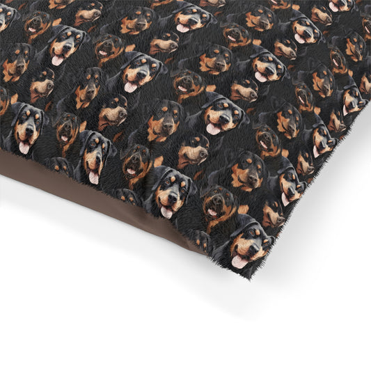 Majestic Rottweiler Dog Pattern Style Pet Bed